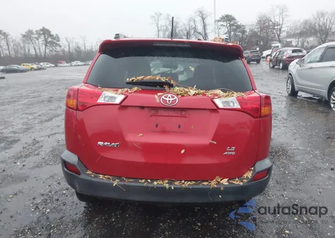 2015 Toyota Rav4 Le z USA, uszkodzony, nr VIN 2T3BFREVXFW336341